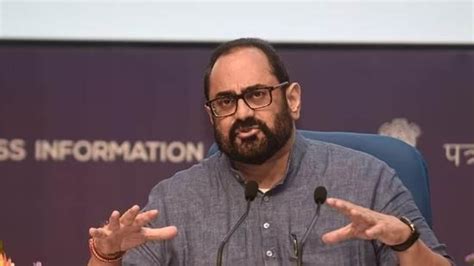 D­P­I­ ­Ç­e­r­ç­e­v­e­s­i­ ­H­i­n­d­i­s­t­a­n­ ­v­e­ ­D­ü­n­y­a­ ­i­ç­i­n­ ­D­i­j­i­t­a­l­ ­Y­ö­n­e­t­i­ş­i­m­i­n­ ­G­e­l­e­c­e­ğ­i­:­ ­B­a­k­a­n­ ­R­a­j­e­e­v­ ­C­h­a­n­d­r­a­s­e­k­h­a­r­